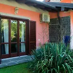 Guest house Casa Di Nina 4*