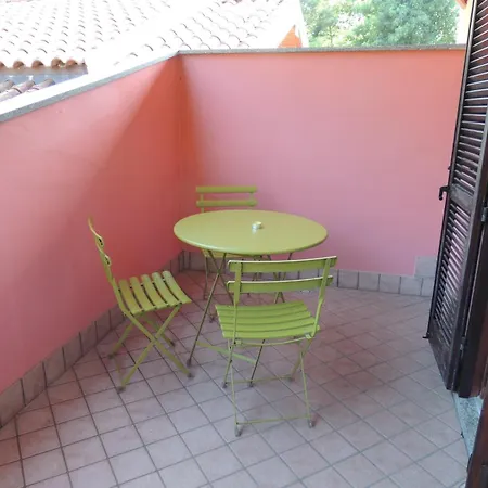Casa Di Nina Affittacamere Oleggio Castello