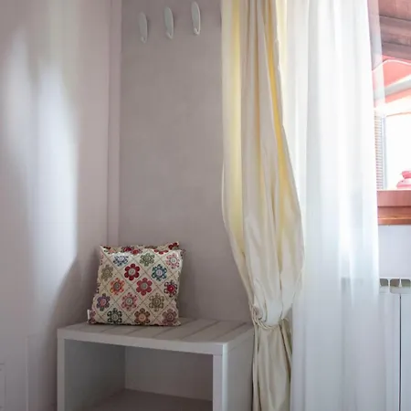 Casa Di Nina 4* Oleggio Castello