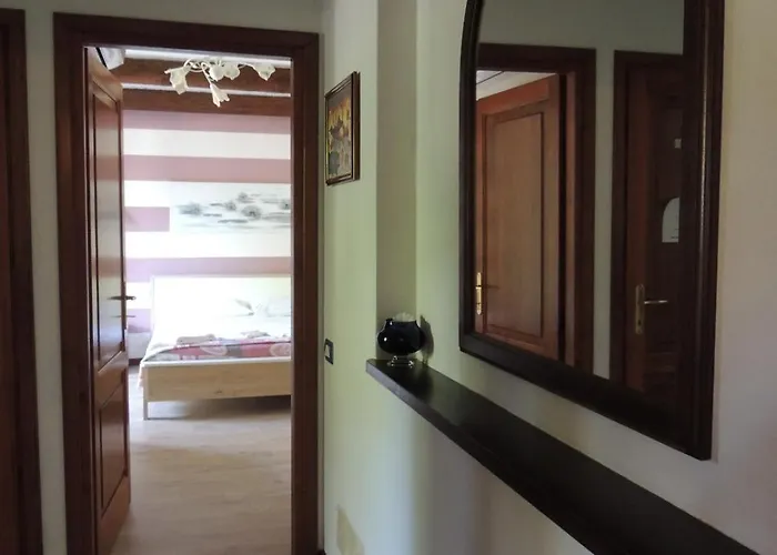 Casa Di Nina בית הארחה Oleggio Castello