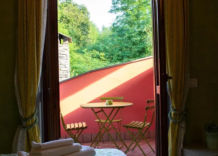 Casa Di Nina 4* Oleggio Castello
